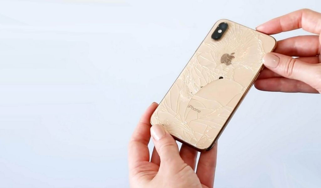 Quanto custa para trocar a tampa traseira do iPhone?