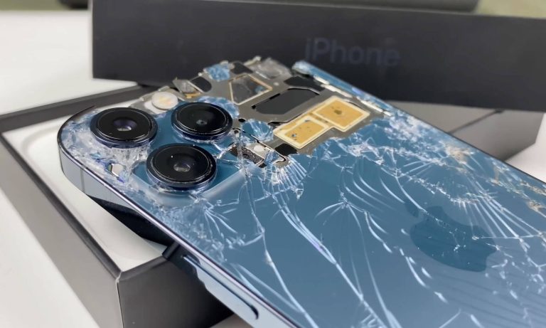 Tem como trocar a tampa traseira do iPhone?