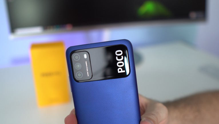 Quanto custa para arrumar a tela do celular Poco M3?