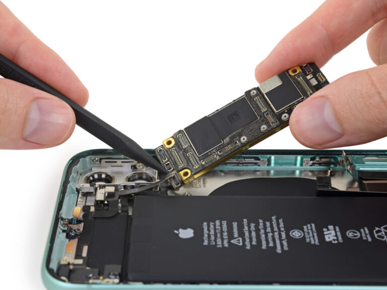 Como saber se o iPhone estragou a placa?
