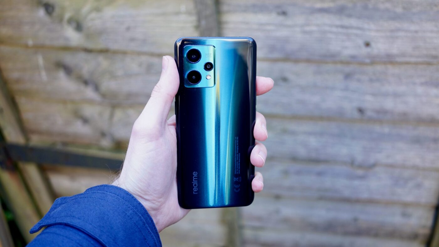 Quanto custa para arrumar a tela do celular Realme 9 Pro Plus?