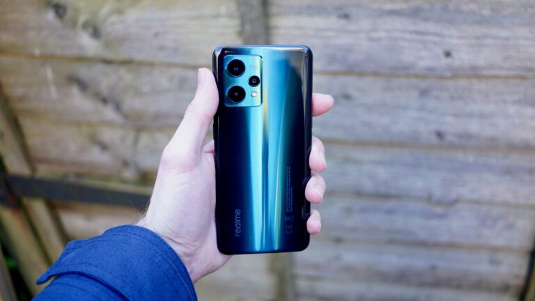 Quanto custa para arrumar a tela do celular Realme 9 Pro Plus?