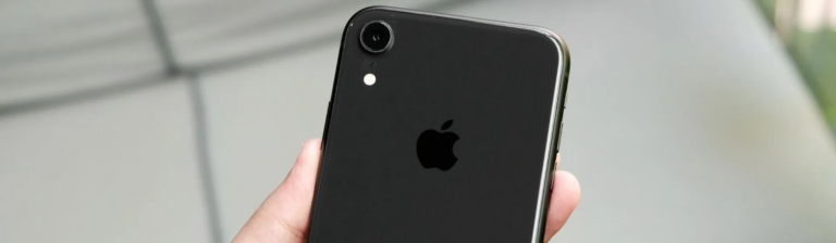 O que fazer quando iPhone XR não sai da tela da maçã?