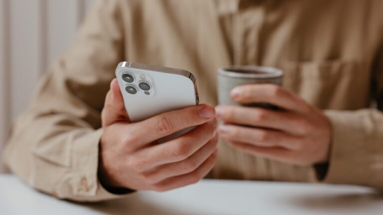 O que o iPhone tem que os outros não têm?