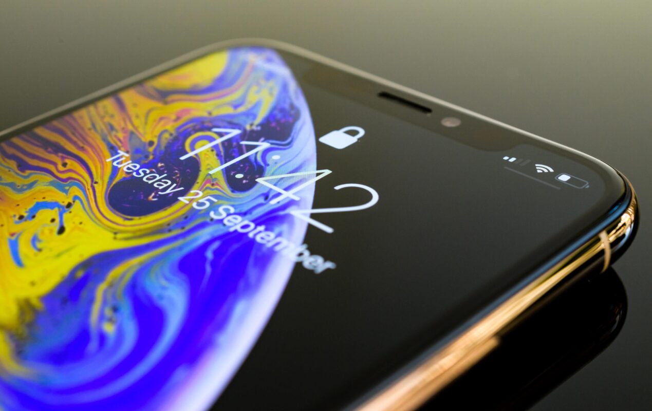 Como saber se a tela do iPhone 13 está com defeito?