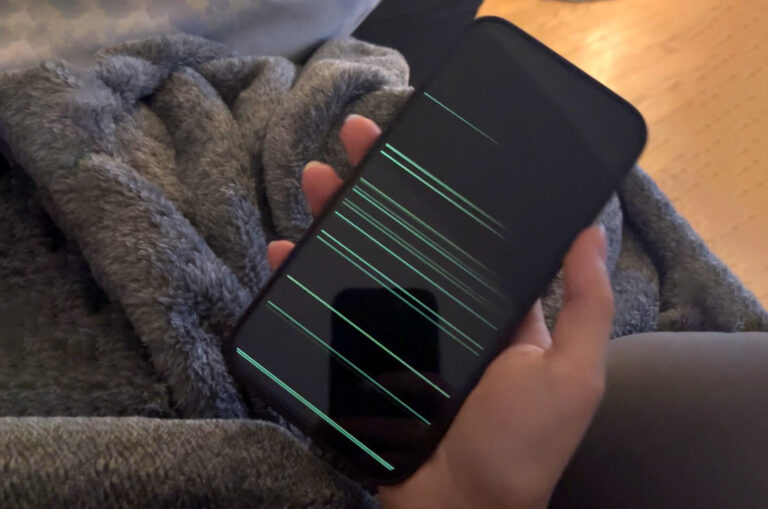 O que fazer quando a tela do iPhone fica com listras?