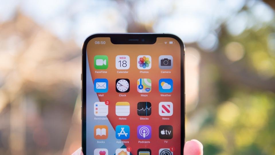 Quanto custa a troca do display do iPhone 12?