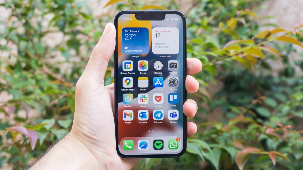 Quanto custa a troca do display do iPhone 13?