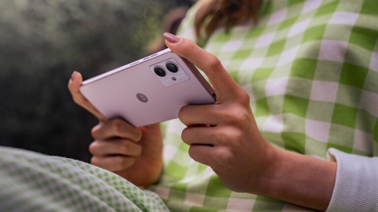 Quanto custa para arrumar a tela do celular Moto G14?