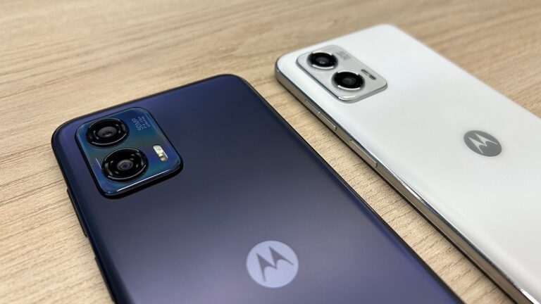 Quanto custa para arrumar a tela do celular Moto G73?