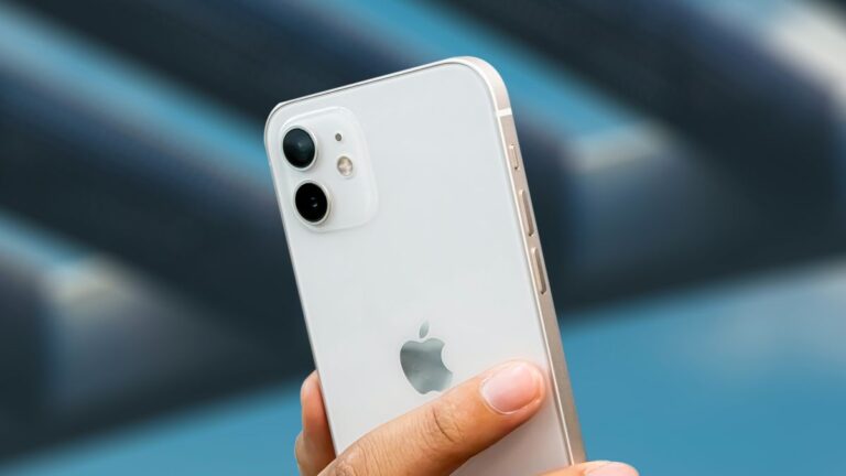 Quanto custa trocar a lente de vidro da câmera iPhone 11?