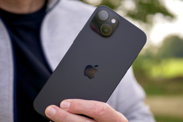 Quanto custa trocar a lente de vidro da câmera iPhone 15 Plus?
