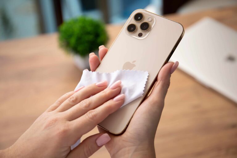 Qual a melhor forma de limpar o iPhone?