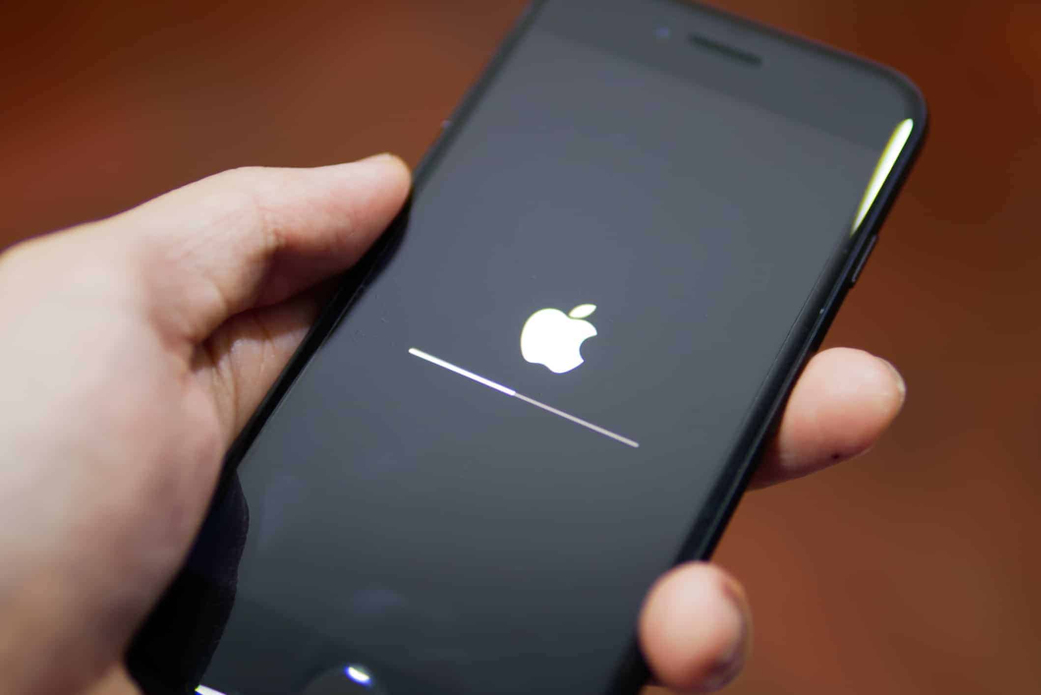 iPhone travando: o que pode ser e como resolver?