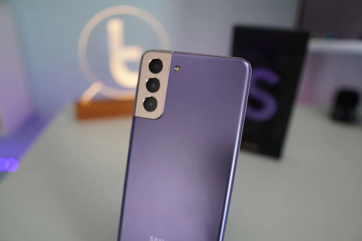 Quanto custa para troca entrada do carregador do S21 Plus?