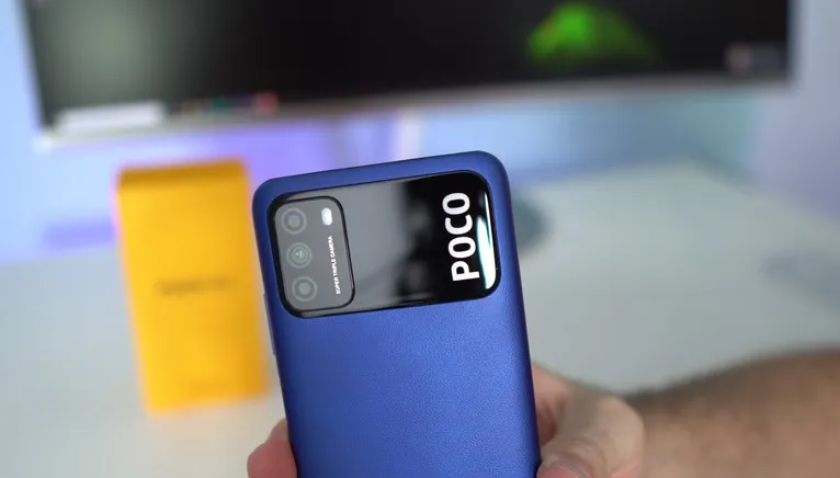 Quanto custa para arrumar a tela do celular Poco M3?