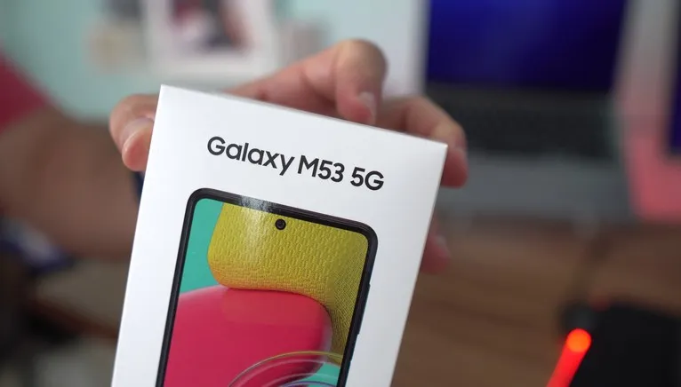 Quanto custa para arrumar a tela do celular Samsung M53?