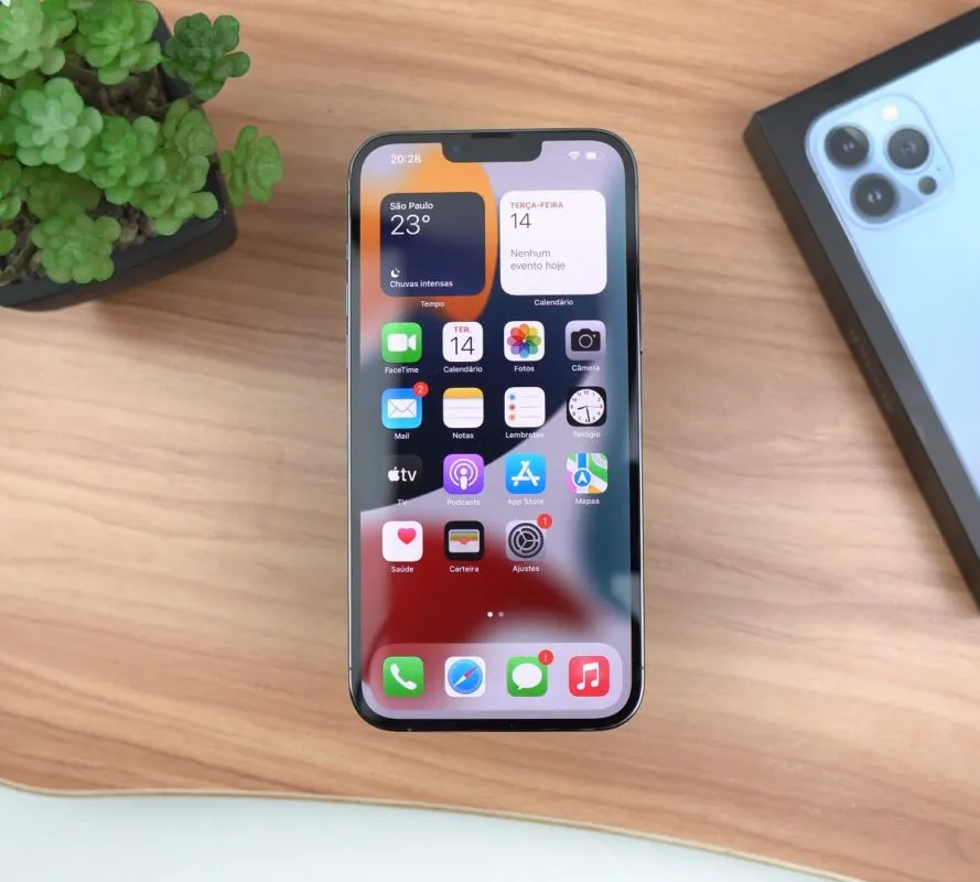 Qual iPhone tira Print atrás?