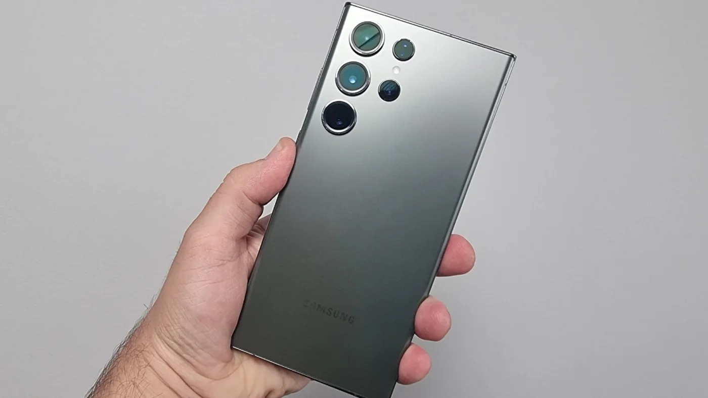 Quanto custa para trocar a tampa traseira do S23 Ultra?