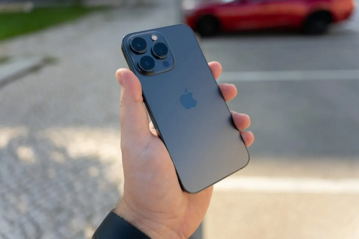 Como saber se outra pessoa tem acesso ao meu iPhone 13?