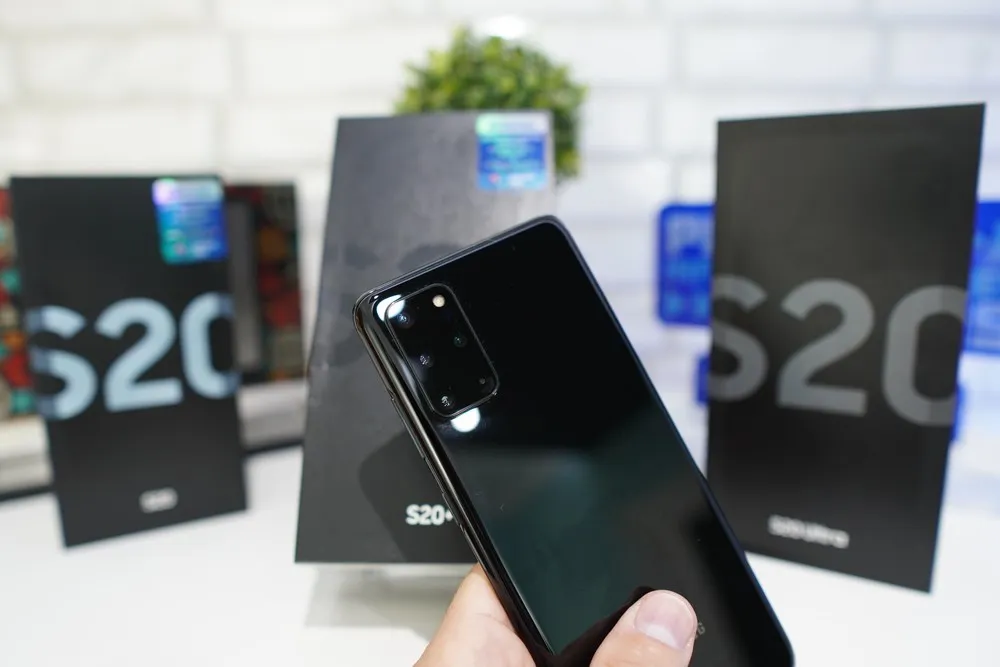 Quanto custa para troca entrada do carregador do S20 Plus?