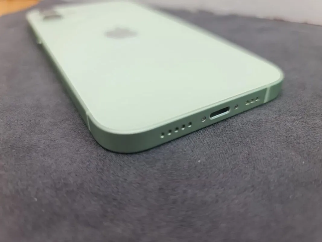 Quanto custa para troca entrada do carregador do iPhone 12 Pro?