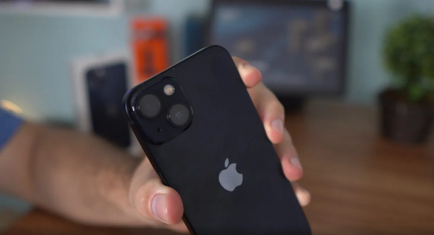 Quantos ciclos dura o iPhone 13?