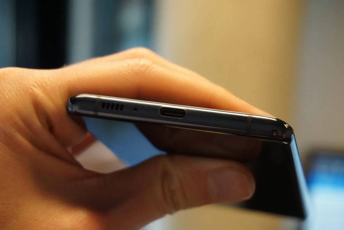 Quanto custa para troca entrada do carregador do S10