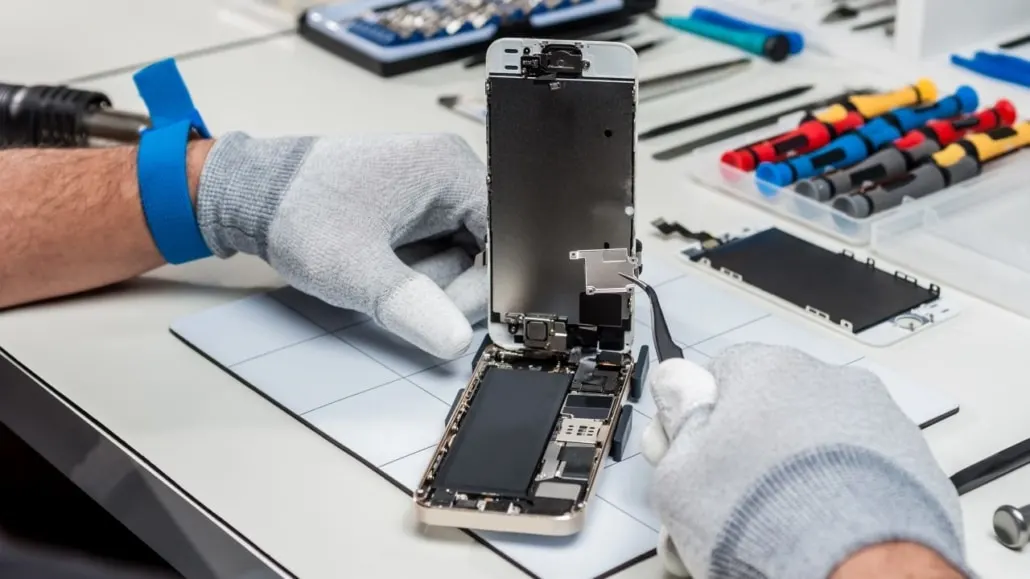 Quanto ganha um técnico de celular iniciante?
