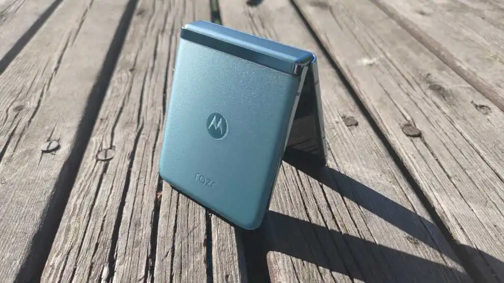 Quanto custa para arrumar a tela do Razr 40?