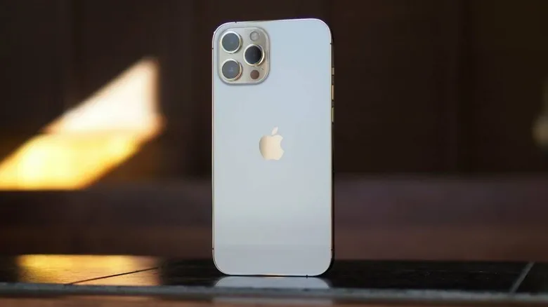 Quanto custa para trocar a bateria do iPhone 12 Pro Max?