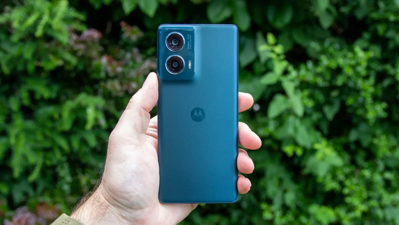 Quanto custa para arrumar a tela do celular Moto Edge 50 Fusion?